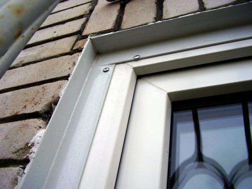 Как утеплить окна в частном доме своими руками. Утепление окон: простые способы утепления для деревянных и ПВХ окон на зиму своими руками + рекомендации по ремонту