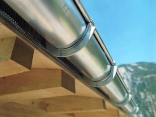 Виды водосточных систем. Используемые материалы 23 Виды водосточных систем. Используемые материалы 23