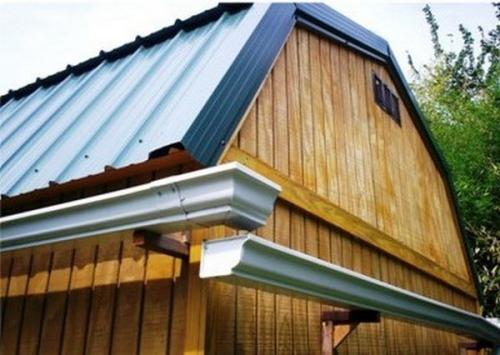 Установка водостоков на шиферной крыше. 8 способов установить водостоки, если крыша уже покрыта