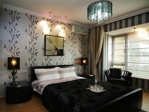 Как красиво поклеить обои в спальне двух видов. Простые правила сочетания обоев в интерьере спальни