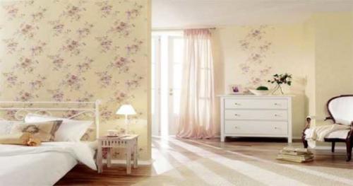 Какие лучше клеить обои в спальне. Выбор цвета