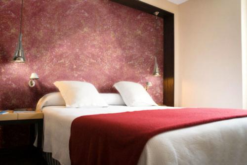 Обои для спальни 2020. Обои для спальни: советы от дизайнеров