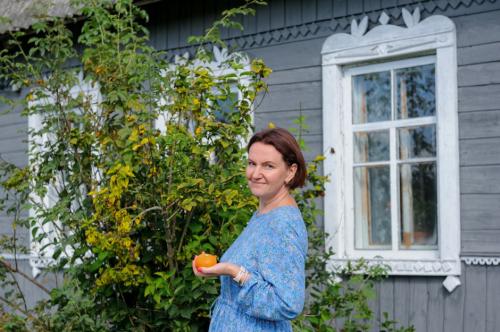 Какие факторы могут повлиять на решение о превращении старого дома в новый