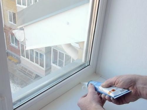 Щель между подоконником и пластиковым окном. Чем заделать щель между подоконником и пластиковым окном 01 Щель между подоконником и пластиковым окном. Чем заделать щель между подоконником и пластиковым окном 01