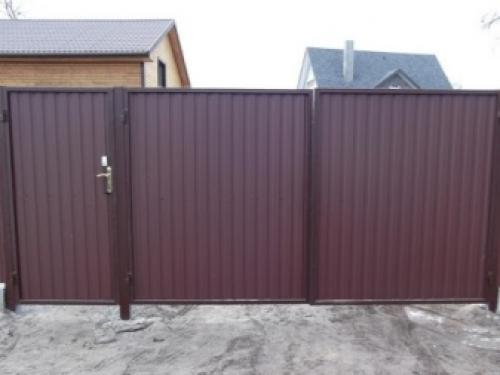 Заборы с воротами из профлиста. Завершающий этап 06