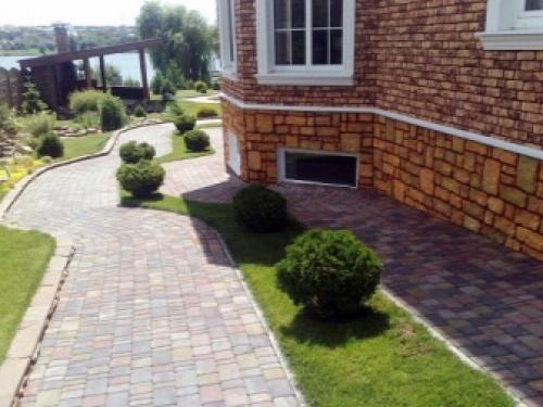 Материалы для отмостки вокруг дома. Требования 10 Материалы для отмостки вокруг дома. Требования 10