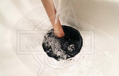 Быстрое решение: как эффективно прочистить засор в трубе 01