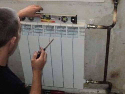 Какой радиатор лучше алюминиевый или.. Чем отличается биметаллический радиатор отопления от алюминиевого 08