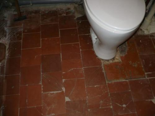 Можно ли класть плитку. Можно ли оставлять старое покрытие?