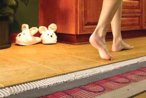 Можно ли постелить пол с подогревом поверх кафельной плитки. Как установить теплый пол, если плитка уже на полу? 03 Можно ли постелить пол с подогревом поверх кафельной плитки. Как установить теплый пол, если плитка уже на полу? 03