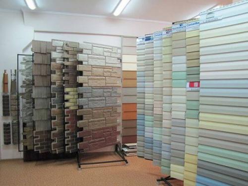 Какой материал проще устанавливать: сайдинг или фасадная плитка. Что общего у сайдинга и фасадных панелей