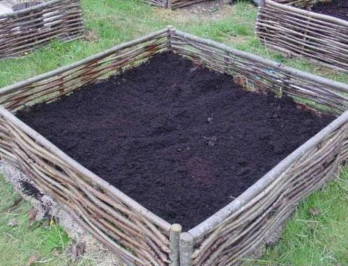 Как сделать грядки на огороде без досок?