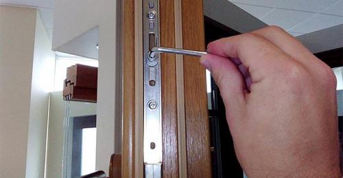 Как перевести окна Rehau в зимний режим. Как отрегулировать окна Rehau на зиму и лето