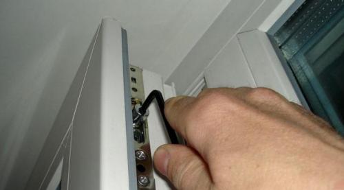 Как перевести окна в зимний режим без шестигранника. Как перевести окна в зимний режим: советы профессионалов домашним мастерам