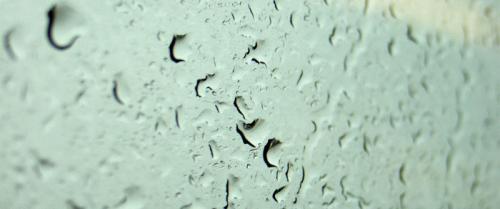 Потеют пластиковые окна. Почему потеют окна – причины и их устранение