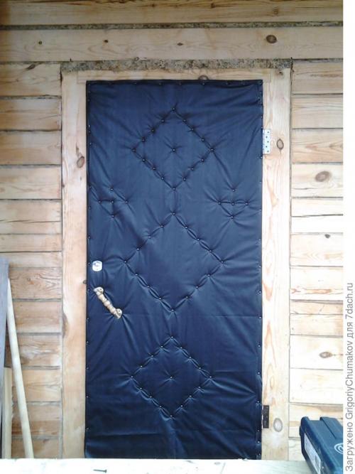 Почему важно утеплять входные деревянные двери. Обивка, утепление входной двери, или Холодает - пора утепляться