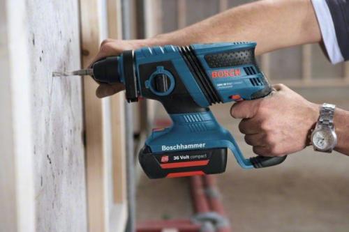 Как крепить профиль к бетону. Этап №1 – крепление направляющих элементов к поверхности