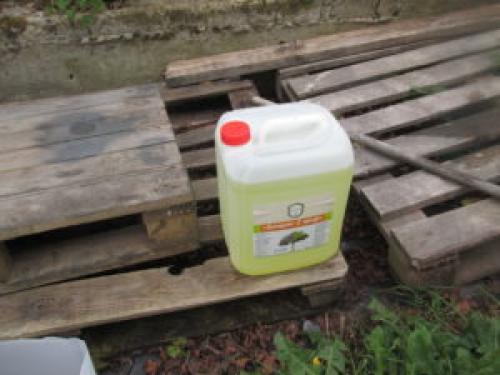 Как правильно ухаживать за каменным забором с деревянным заполнением.  Как проверить качество пропитки древесины